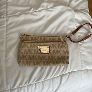 Michael Kors Wristlet - barely used